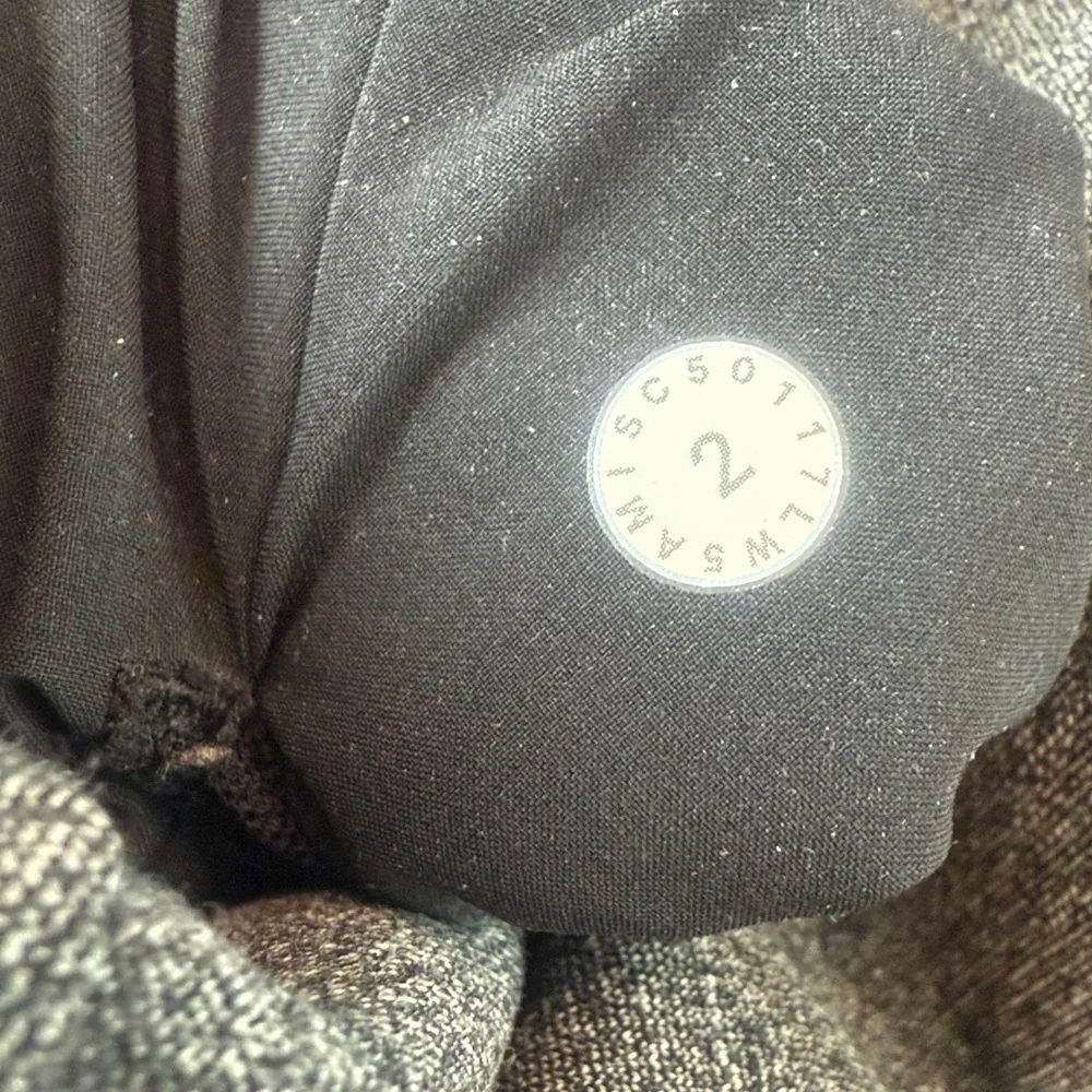 Lululemon On Track Jogger Size 2 Heathered Black